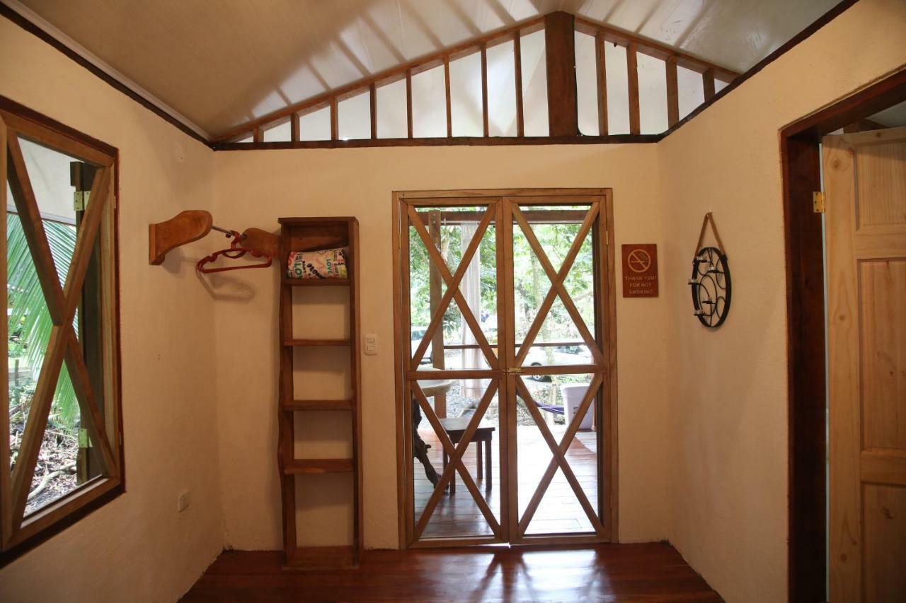 Green Corner Cahuita Εξωτερικό φωτογραφία